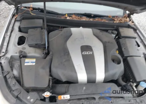 2012 Hyundai Genesis 3.8 from USA, damaged, VIN KMHGC4DDXCU152743